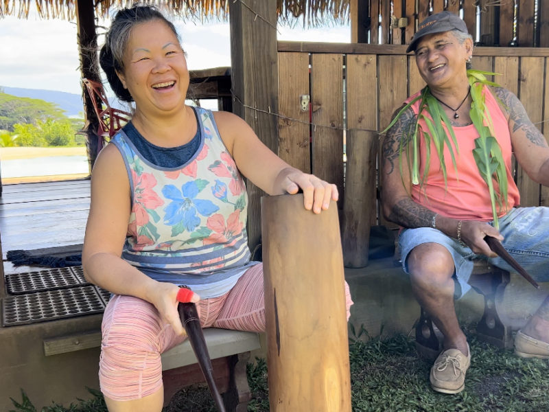 Apprendre à jouer un instrument de percussion traditionnel